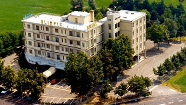 Hotel Olimpic คาสเตล มักจิโอเร ภายนอก รูปภาพ